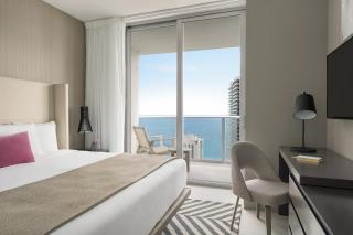 Hyde Beach by Zelloo - Hollywood - 2
