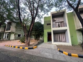 Samruddhi S3 homestay garden villa or S1 - Nagpur - 8