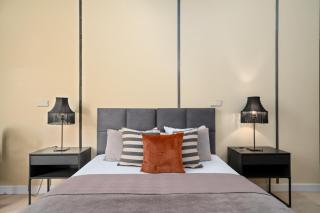 Majestic Residence -150m2 with Iconic Market Square View AS HOME Apartamenty R506 - Breslavia - 3
