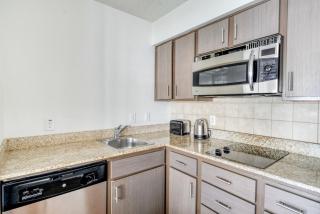 Blueground Gateway gym pool near stadium ATX-251 - 5