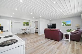 Lake View Orchard Suite # 2 - Waupoos - 4