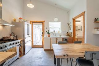 Modern Historic 1900 Adobe Bungalow in Downtown, Low Summer Rates! - Tucson - 8