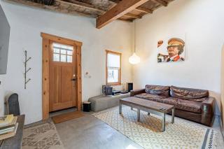 Modern Historic 1900 Adobe Bungalow in Downtown, Low Summer Rates! - Tucson - 9