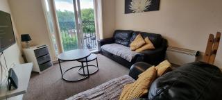 Greenings Apt Warrington - 2 Bed with FREE off road Parking & Wifi - Warrington - 9