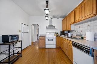 Picturesque & Serene Gem in Port Credit - Steps to Lake - Backyard - Mississauga - 1