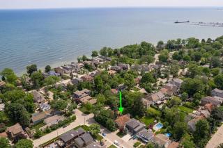 Picturesque & Serene Gem in Port Credit - Steps to Lake - Backyard - Mississauga - 9