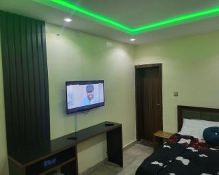 Tossif - Lagos - 1