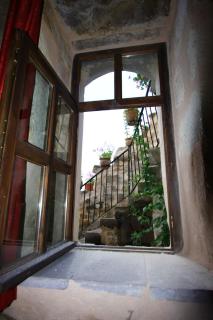 Takaev Cave House - 9