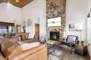 Private Hot Tub-Free Attraction Tickets-Lake Lookout-Community Indoor & Outdoor Pools - 6