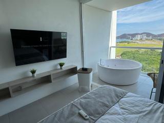 Suite Lujosa con Jacuzzi piso 14 vista al mar - Santa Marta - 5