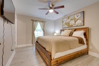 Dog-Friendly Pensacola Duplex about 7 Mi to Downtown - Pensacola - 1
