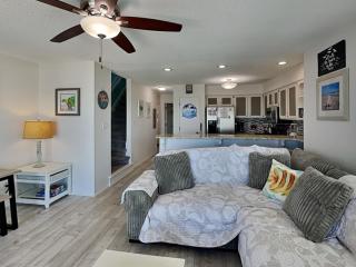 Haileys Hideaway - Surf City - 4