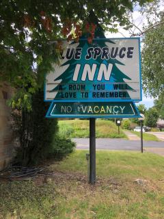 Ludington Blue Spruce Inn - Ludington - 0
