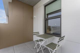 Modern 2-Bedroom Apt in Prime Reykjavik Location - 3