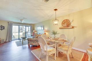 Breezy PCB Retreat with Balcony - Walk to Beach! - Panama City Beach - 4