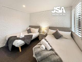Bundarra - Jindabyne - 2