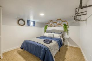Modern Rustic House with Hot Tub Near Downtown SLC - Salt Lake City - 6
