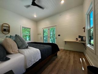 454 Looking Glass Mirror Cabin - Balsam Grove - 3