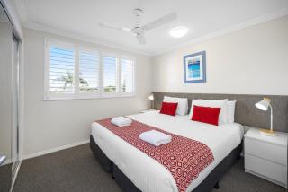 3 Bedroom Apartment with Lift - 9