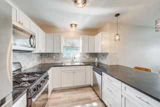 Remodeled Tulsa House with Yard about 4 Mi to Downtown! - Tulsa - 2