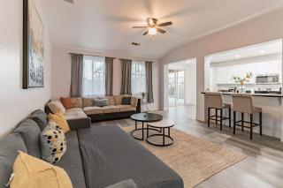 Modern 4BR Oasis, Fireplace, Patio & Spacious Family Room - 2