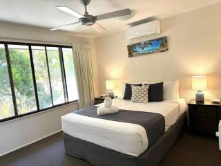 Unique Noosa Parade Townhouse - Noosaville - 6