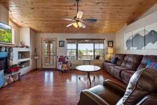 Cabin with Wild Horses, Fireplace, Dog Friendly & StarLink - Overgaard - 6