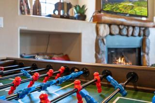 Cabin with Wild Horses, Fireplace, Dog Friendly & StarLink - Overgaard - 2