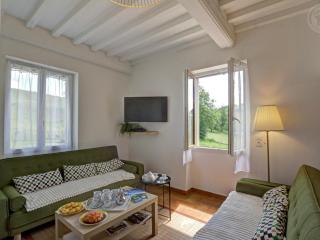 Gîtes Champêtres Rénovés avec Terrasse, Jardin, et Activités pour Familles et Amis - FR-1-496-304 - Belmont-de-la-Loire - 3