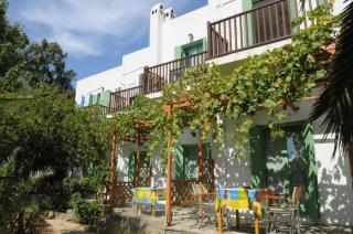 Pegasus Studios & Apartments - Skiros - 9