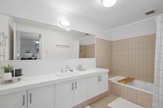 Exclusive Northbridge Apt w Wi-Fi Pool - 1