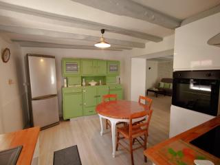 Gîte tout inclus au cœur de Descartes, idéal pour familles, proche sites touristiques, confort assuré - FR-1-381-586 - 7