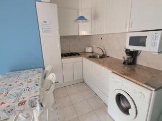 Apartamento céntrico en Empuriabrava, a 600m de la playa, con balcón y aire acondicionado. - ES-228-188 - Empuriabrava - 3