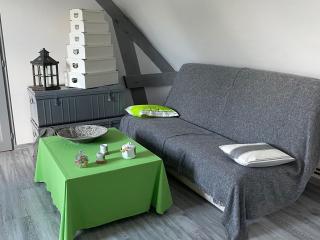 Évasion Naturelle: Chambre d'Hôtes Spacieuse avec Piscine et Confort à Montreuil-le-Henri - FR-1-410-446 - 4