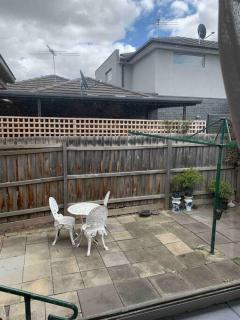 Glenroy Home near airport, city&shop - 6