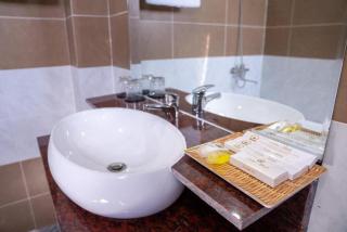 Khách sạn Ý Linh Cần Thơ - Can Tho - 2