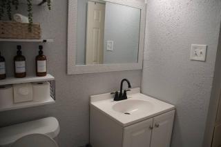 New Houston Home! Sleeps 10-12, Near Downtown, 4 Car Parking - 2