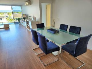 Sunset Views - Spacious Getaway - Gold Coast - 4