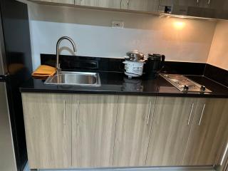 Cairong Inn Condominium pool TV with Netflix FAME RESIDENCES - Manila - 8