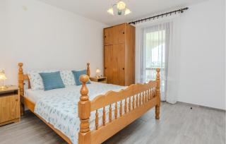 2 Bedroom Amazing Apartment In Vir - Vir - 4