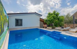 Nice Home In Vinjani Donji With Wifi - Topići - 3