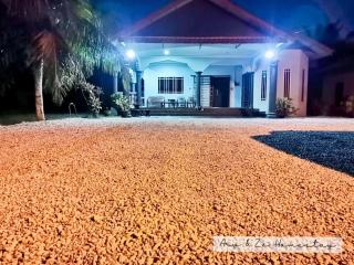 ARY&ZZ Homestay for islam guests - Tanjung Karang - 0