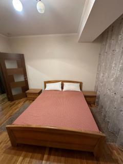 Renthouse Apartments Forest Heaven - 0