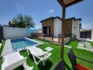 Modern Marvel RMZ - Gabala - 0