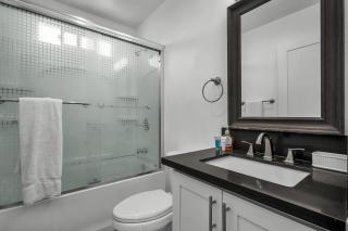 Fully furnished one bedroom with full bathroom in Koreatown - Los Angeles - 8