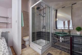 Deluxe Apartment Marina with a private parking - Rijeka - 3