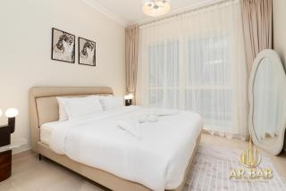 Mon Reve - Super Deluxe 2BR Plus Maids - Near Burj Khalifa & Dubai Mall-Downtown - 1