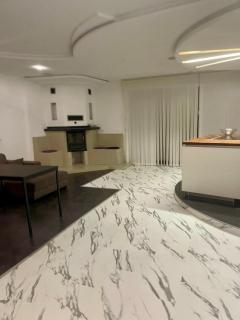 Schöne, hochwertige 5 Zimmer Wohnung in Oberhausen - 9