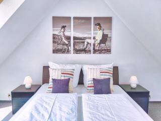 Ferien im Fachwerkhaus mit Heimkino & Fitnessraum & Pools - Burgwedel - 6