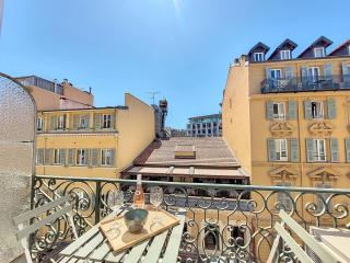 Nestor&Jeeves - CITY TRIP - Central - Balcony - 9